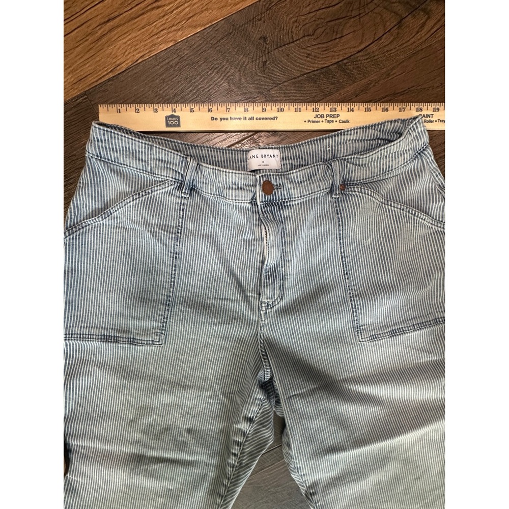 Lane Bryant Blue‎ White Striped Mid Rise Boyfriend Capri Jeans Womens 18 Utility - Picture 3 of 10